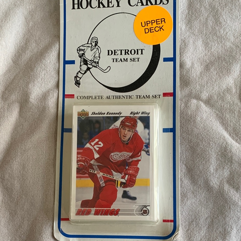 Upper deck 1991-92 hockey card set. Nwt